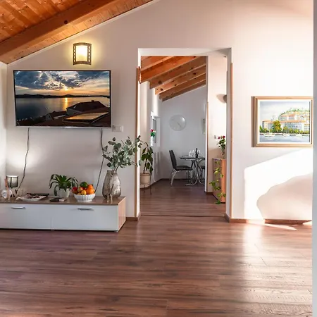 Old Town * שיבניק