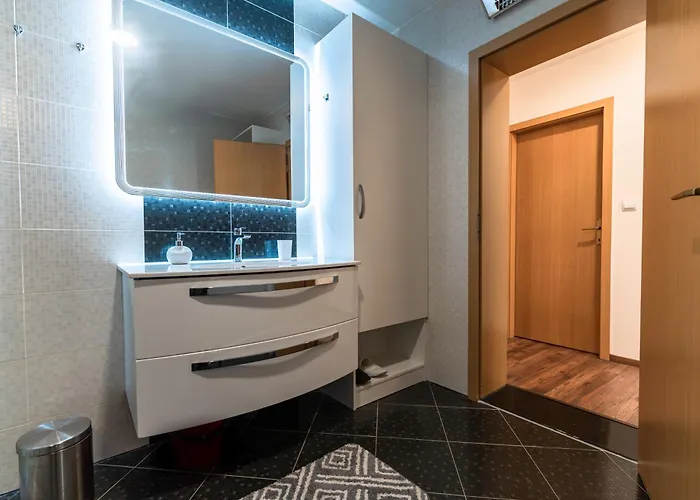 Old Town וילה שיבניק